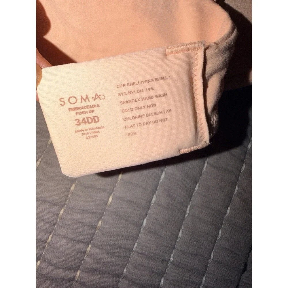 Soma Embraceable Push Up Bra Womens Sz 34DD Pink